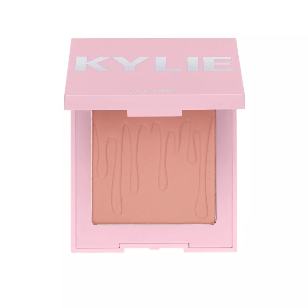 Kylie Cosmetics pressed powder blush in Close To Perfect